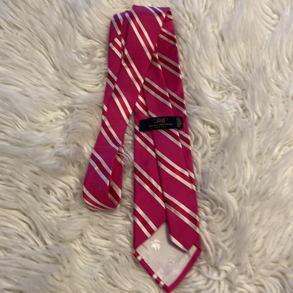 Brooks Brothers 346 Man Tie pure silk tie BNWOT - Picture 4 of 9